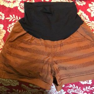 Aglow Maternity Shorts